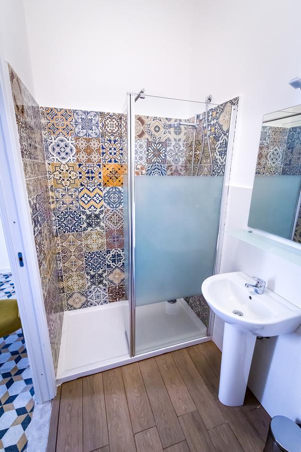 Liberty Suites Palermo Bagian luar foto