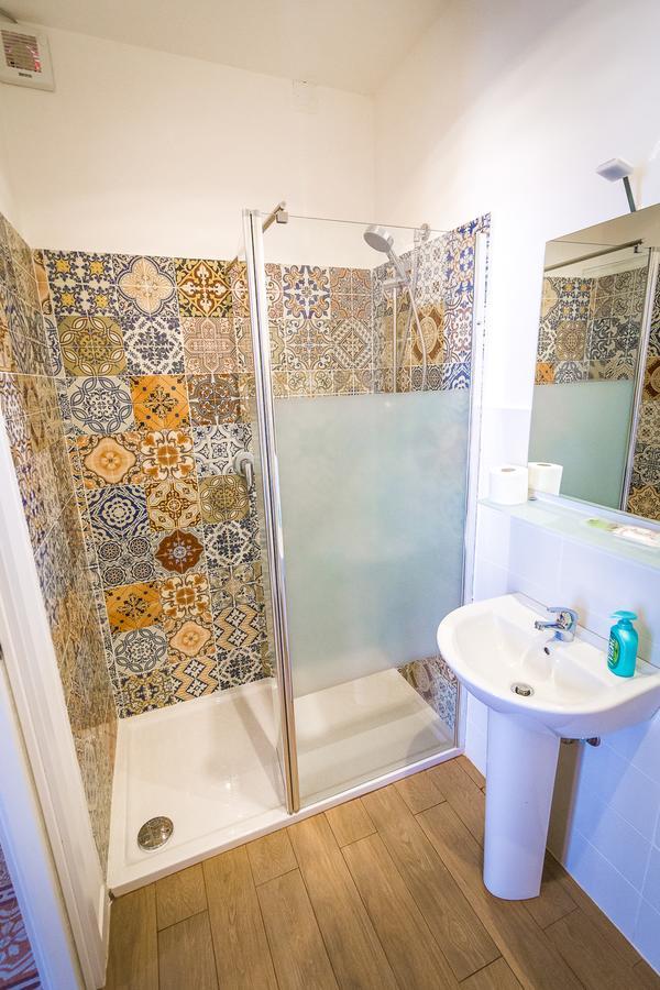 Liberty Suites Palermo Bagian luar foto
