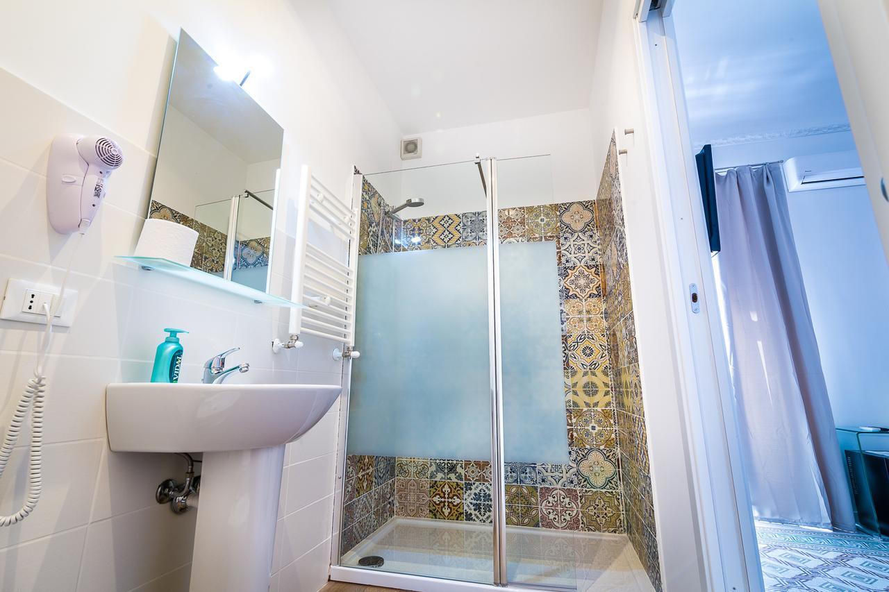 Liberty Suites Palermo Bagian luar foto