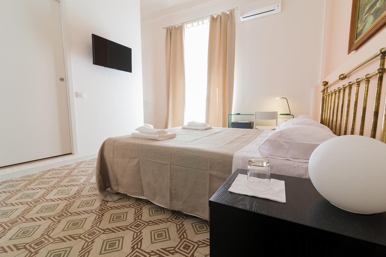Liberty Suites Palermo Bagian luar foto
