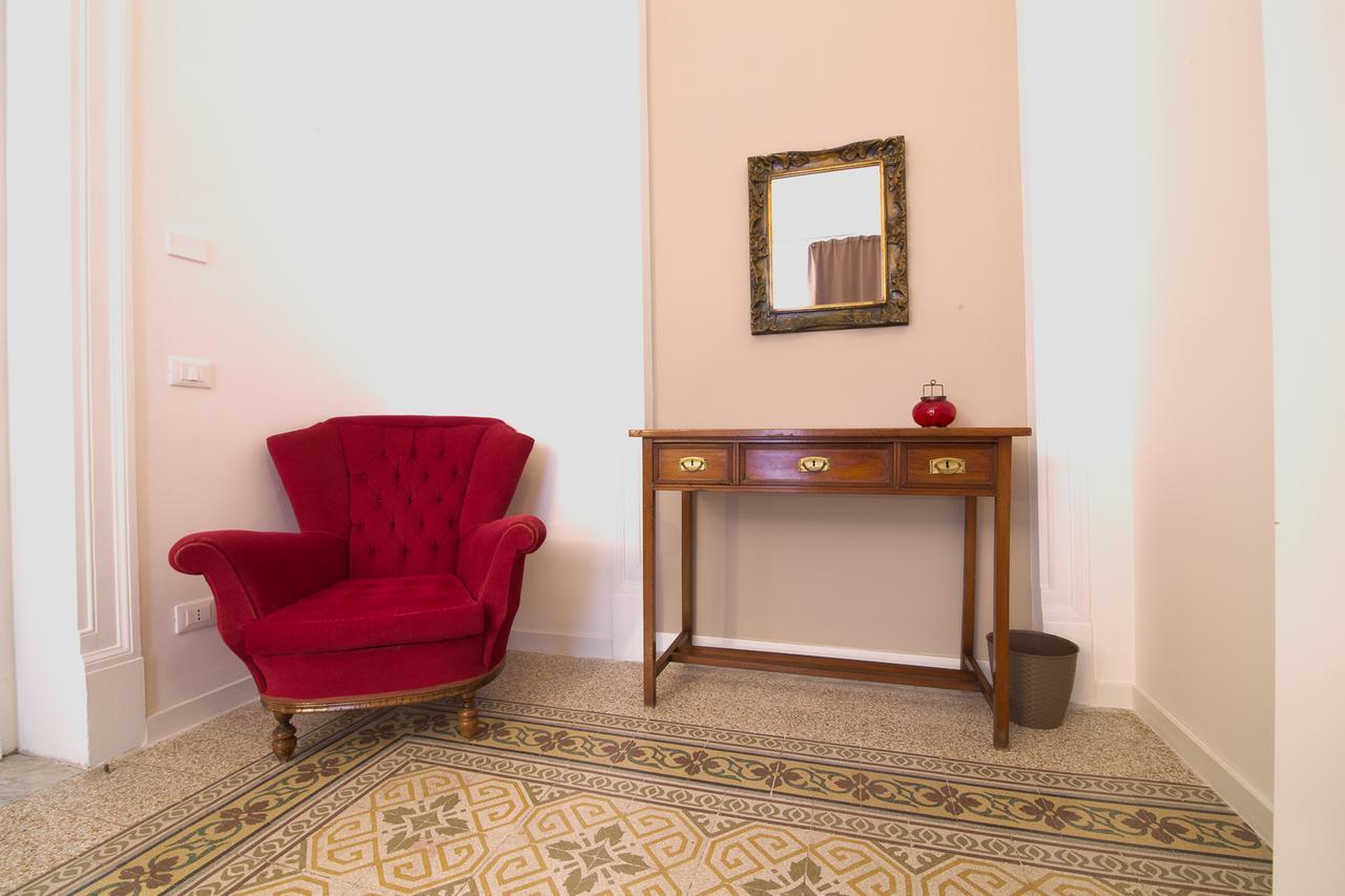 Liberty Suites Palermo Bagian luar foto