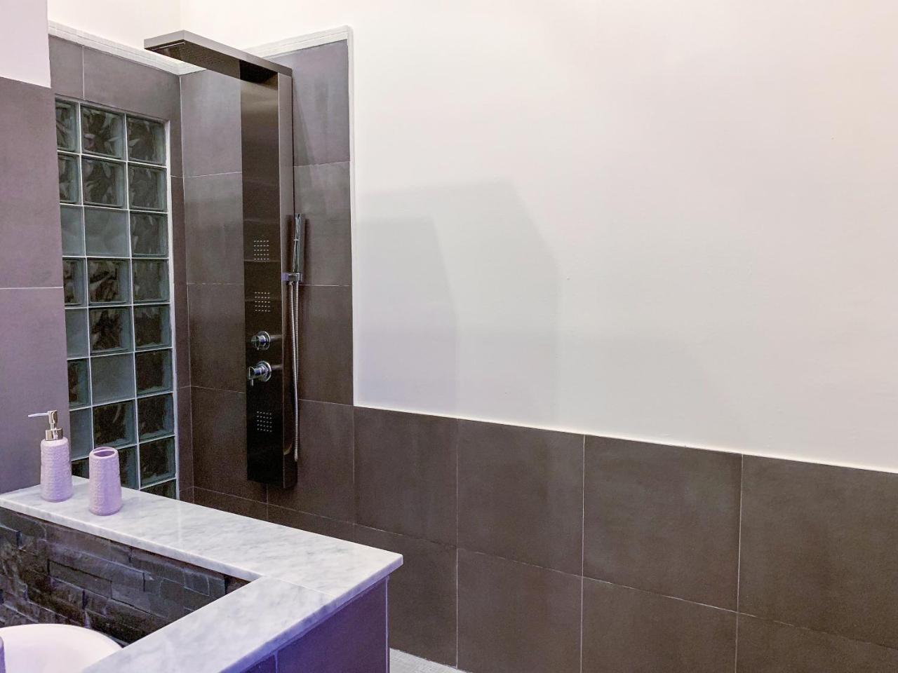 Liberty Suites Palermo Bagian luar foto